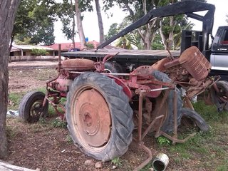 foto tractor 3.jpg